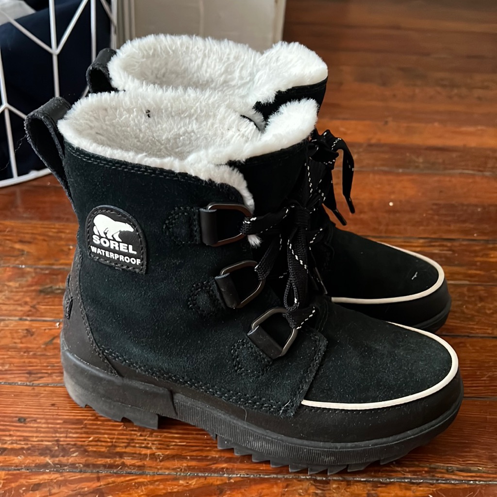 Sorel Snow Boots - 6.5